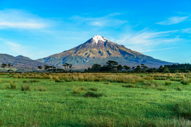 istock Cone volcano mount taranaki, new zealand 26 1021643876