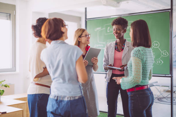istock Agile team members brief on daily meeting 1021693730