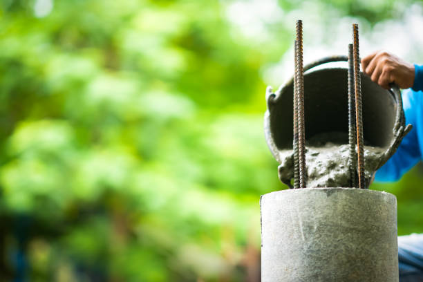 Concrete cement pouring pole of building