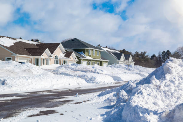 istock Winter Neighborhood 1021737584