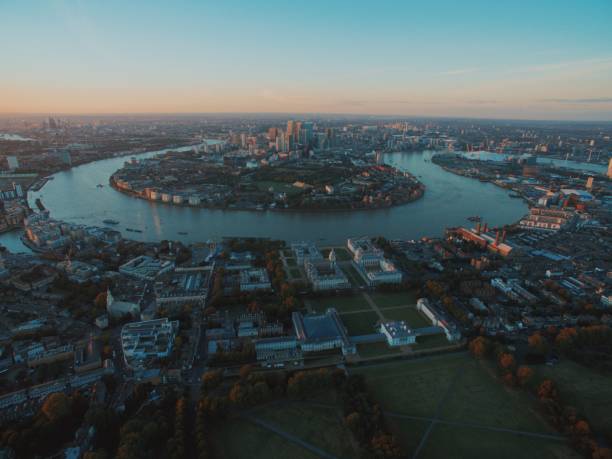 istock Greenwich and Canary Wharf 1021886762