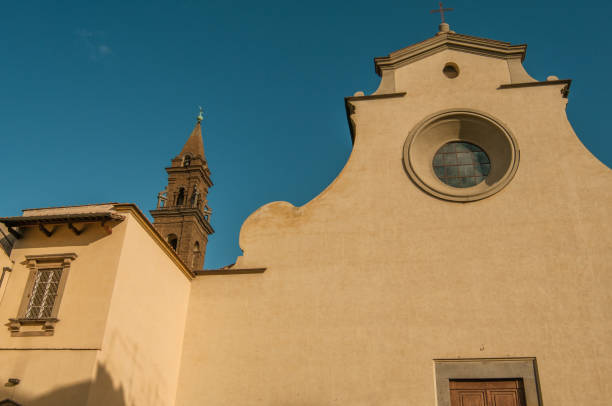 istock Florence architecture, yellow buildings 2 1022198224