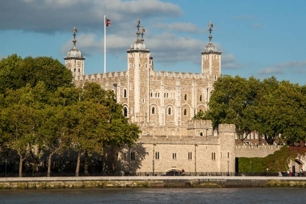 istock Tower of London, by river Thames on a sunny day 1022263602