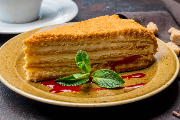 istock a piece of honey cake 1022410038