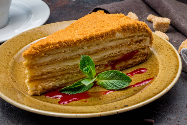istock a piece of honey cake 1022410316