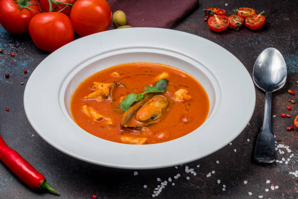istock Seafood casserole bowl 1022413034