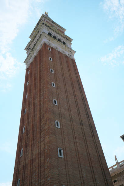 campanile de saint-marc - st marks cathedral photos et images de collection