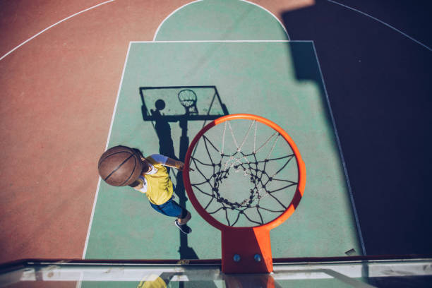 istock Streetbal lay up 1022599758