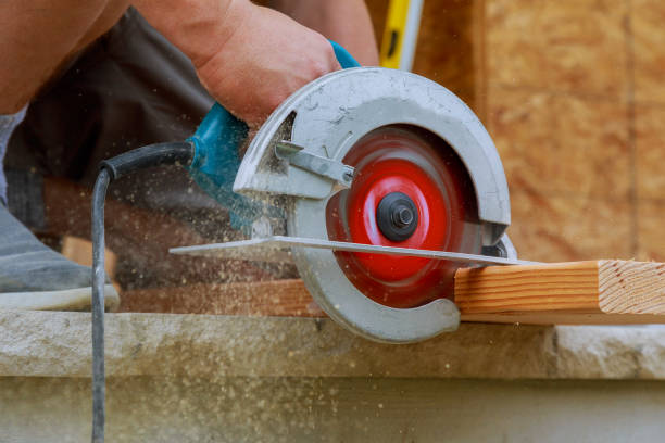 istock Circular Saw. Carpenter Using Circular Saw for wood beam 1022608760