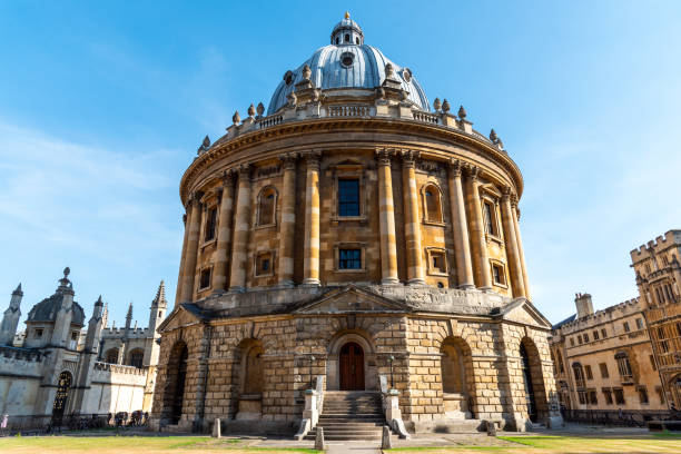istock The Radcliffe camera in Oxford 1022633924