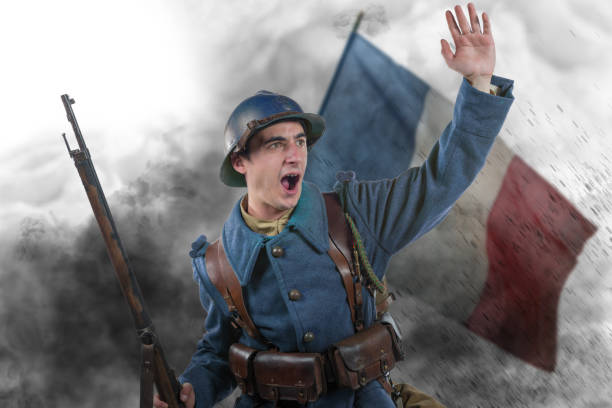 French soldier 1914 1918 attack, November 11th a French soldier 1914 1918 attack, November 11th 1918 stock pictures, royalty-free photos & images