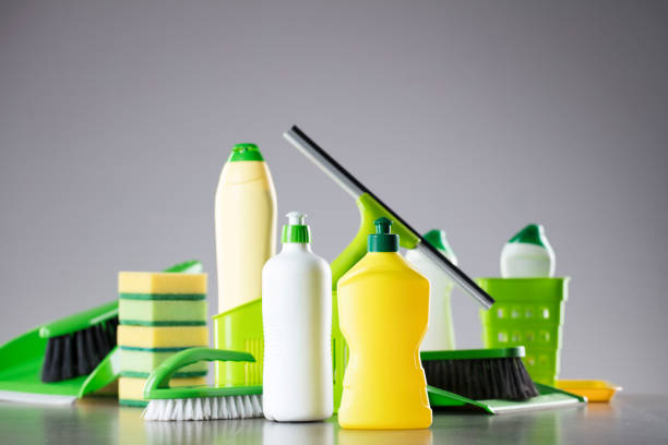 istock House and office cleaning up theme. 1022793310