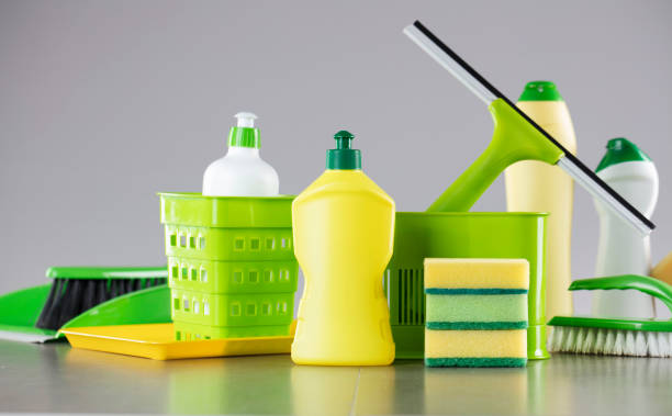 istock House and office cleaning up theme. 1022793418