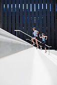 paar-running-up-urban-treppe.jpg?b=1&s=1