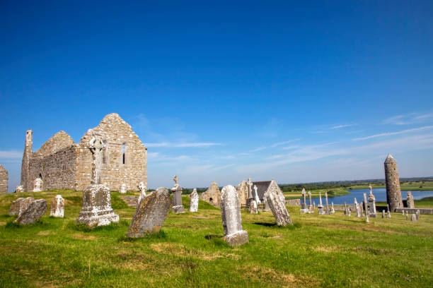 istock Clonmacnoise Cathedral  with the typical crosses and graves 1022874814