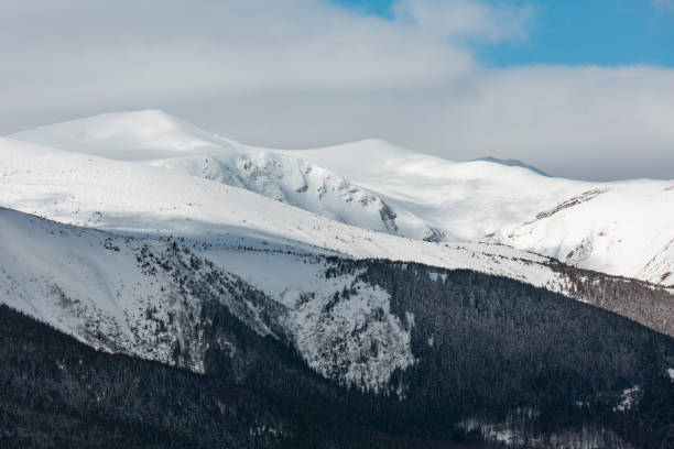 istock Morning winter mountain ridge 1022960772