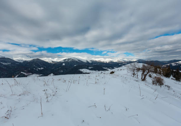 istock Morning winter mountain ridge 1022968070