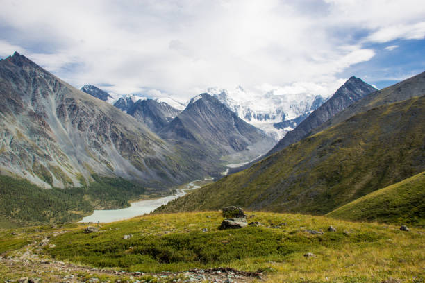 istock Peaks of the Altai mountains 1023021996