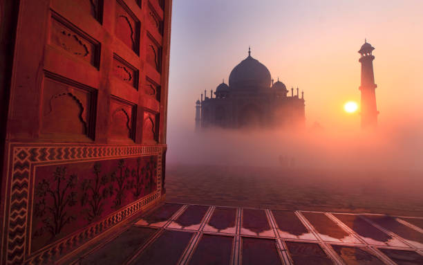 istock Taj Mahal at Sunrise 1023054778