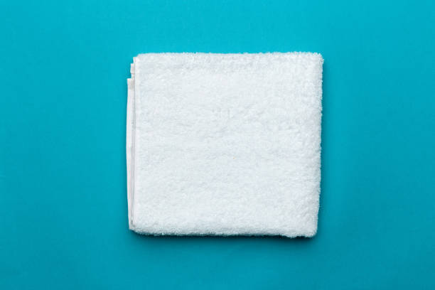 asciugamani spa, vista dall'alto - panno per il viso foto e immagini stock