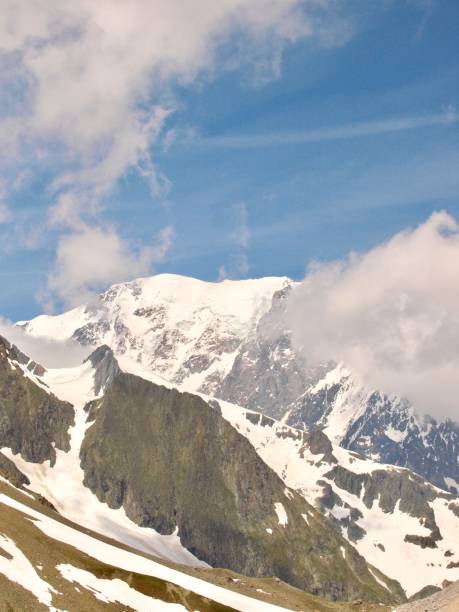istock Col de la Seigne / Valle d'Aosta,Italy 1023388070