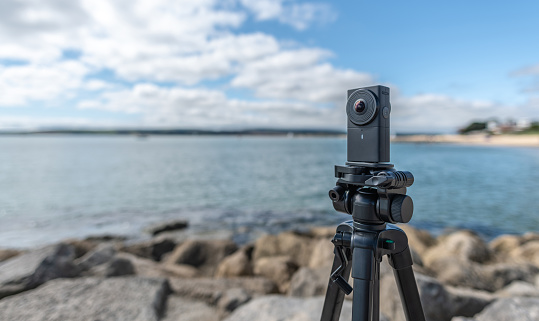 Using a 360 degree VR camera at the beach