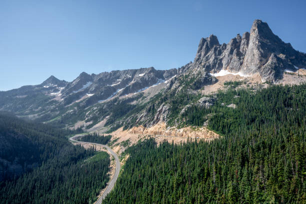 park narodowy i autostrada north cascades - north cascades national park cascade range highway north zdjęcia i obrazy z banku zdjęć