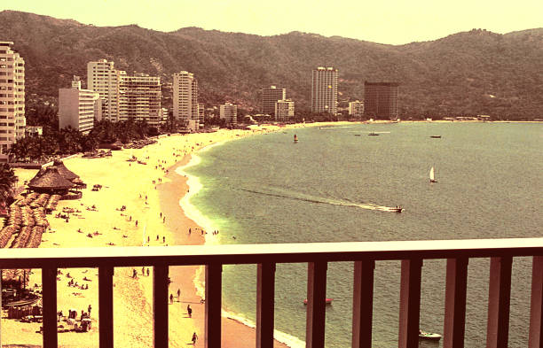 istock Vintage view of Acapulco from a balcony 1023624148