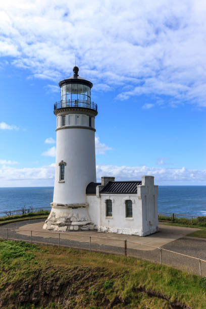 latarnia morska north head w ilwaco w stanie waszyngton. - day washington state vertical outdoors zdjęcia i obrazy z banku zdjęć