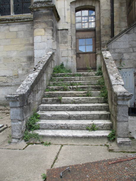 istock Old abandoned house from the outside 1023906124