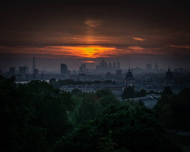 istock Sunset over London from Greenwich park 1023939116
