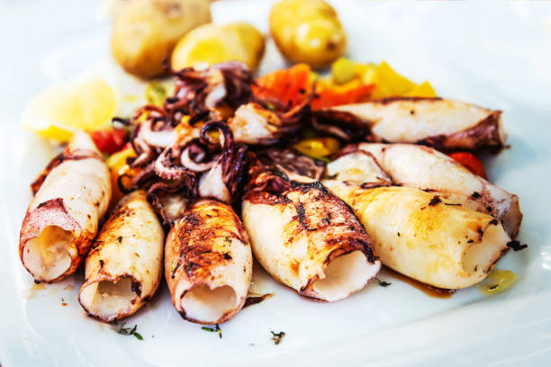 istock Thai food fried Oegopsida on a plate 1024091306
