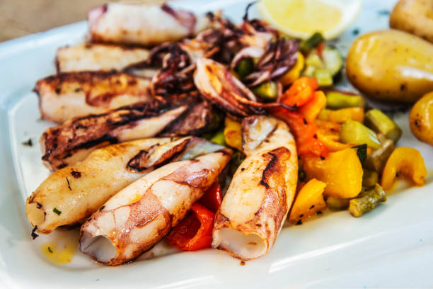 istock Thai food fried Oegopsida on a plate 1024091338