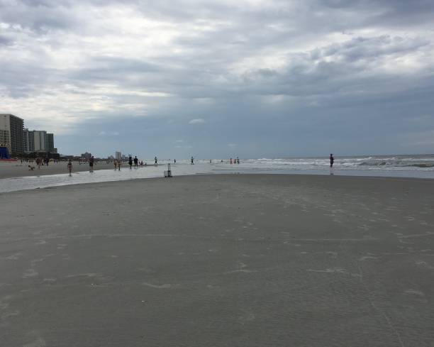 istock Strand at North Myrtle Beach 1024118560