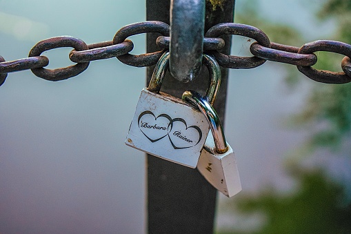 Picture is taken in 2018. It shows a love lock at a lake in Germany