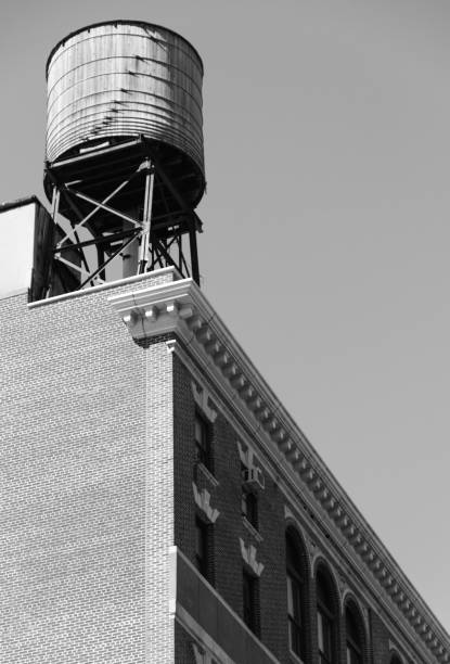 istock Water tank on New York building 1024150372