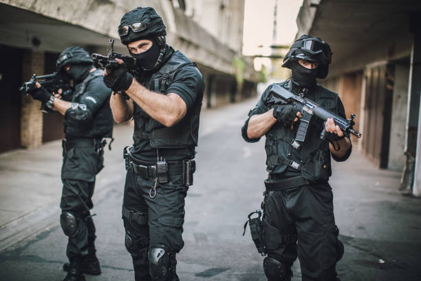 istock Police team on mission 1024221118