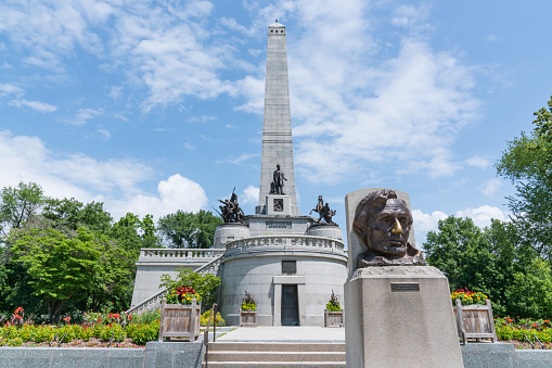 SPRINGFIELD, IL - JUNE 19, 2018: Tomb of Abraham Lincoln located in Oak Ridge Cemetery in Springfield, Illinois
