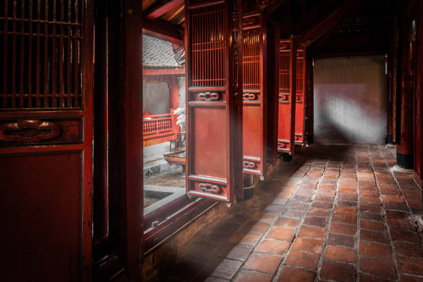 istock pagoda vietnam 1024273876