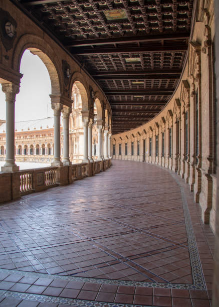 plaza de la espana, sewilla, andaluzja, hiszpania - plaza de espana sevilla town square seville zdjęcia i obrazy z banku zdjęć