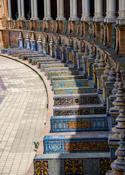 plaza de la espana, sewilla, andaluzja, hiszpania - plaza de espana sevilla town square seville zdjęcia i obrazy z banku zdjęć