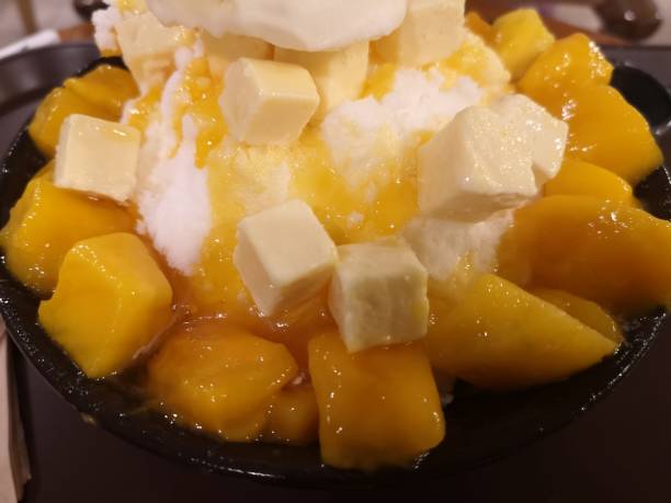 istock Kakigori of South Korea, mango and cheese 1024576510