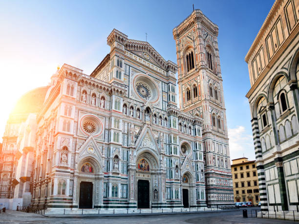 fassade der kathedrale von florenz - florence italy italy sky cathedral stock-fotos und bilder