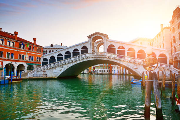 istock Rialto Bridge at sunrise, Venice 1024580484