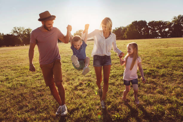 istock Parents and children 1024621698