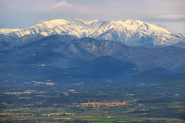 istock Snowed peak of Canigou mountains from Verdera Castle, Spain 1024670904