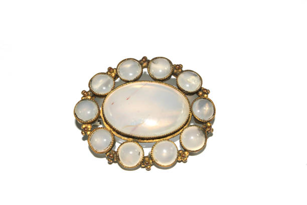 hermoso tema vintage antiguo de joyas broche camafeo - brooch jewelry antique gem fotografías e imágenes de stock