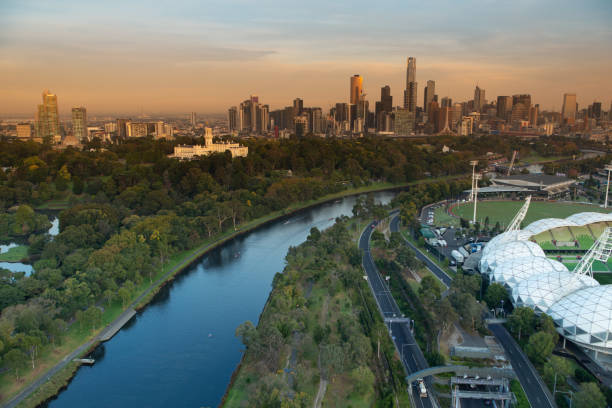 istock Yarra River and Melbourne at Sunrise 1025001654