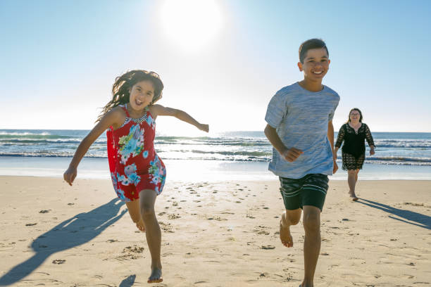 istock Australian Aboriginal Family 1025085112