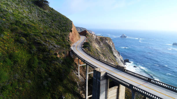 Highway 101 - Rocky Creek Bridge Concrete highway bridge on highway 101 pacific coast stock pictures, royalty-free photos & images